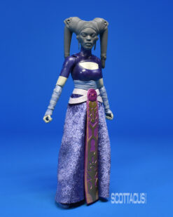 Alternative view of Tailhead Priestess