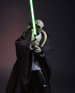 Scottacus Customs - Star Wars Black Series - SH Figuarts Mace Windu - Brown jedi council robe - lightsaber lighter 01