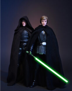 Scottacus Customs - Star Wars Black Series - Return of the Jedi - Mandalorian Luke Skywalker black-brown capes - lightsaber