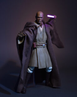 Scottacus Customs - Star Wars Black Series - SH Figuarts Mace Windu - Brown jedi council robe - lightsaber lighter 01