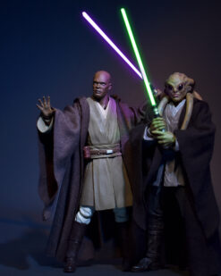 Scottacus Customs - Star Wars Black Series - SH Figuarts Mace Windu - Brown jedi council robe - lightsaber lighter 01